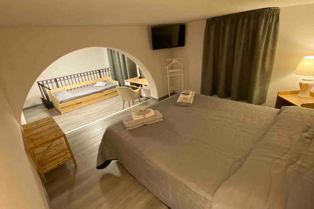 Sweet Home Apartment City Center Катания Екстериор снимка