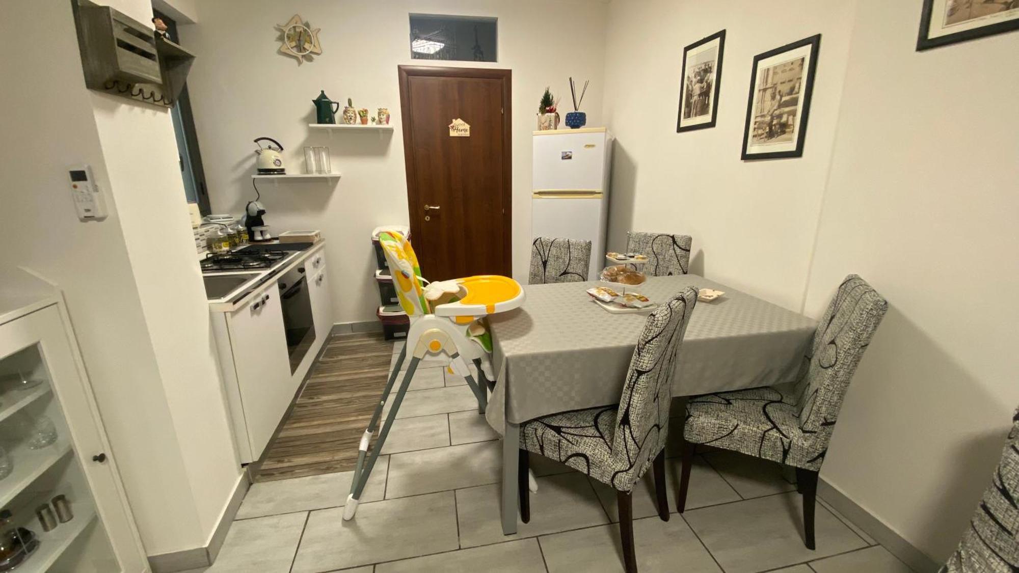Sweet Home Apartment City Center Катания Екстериор снимка
