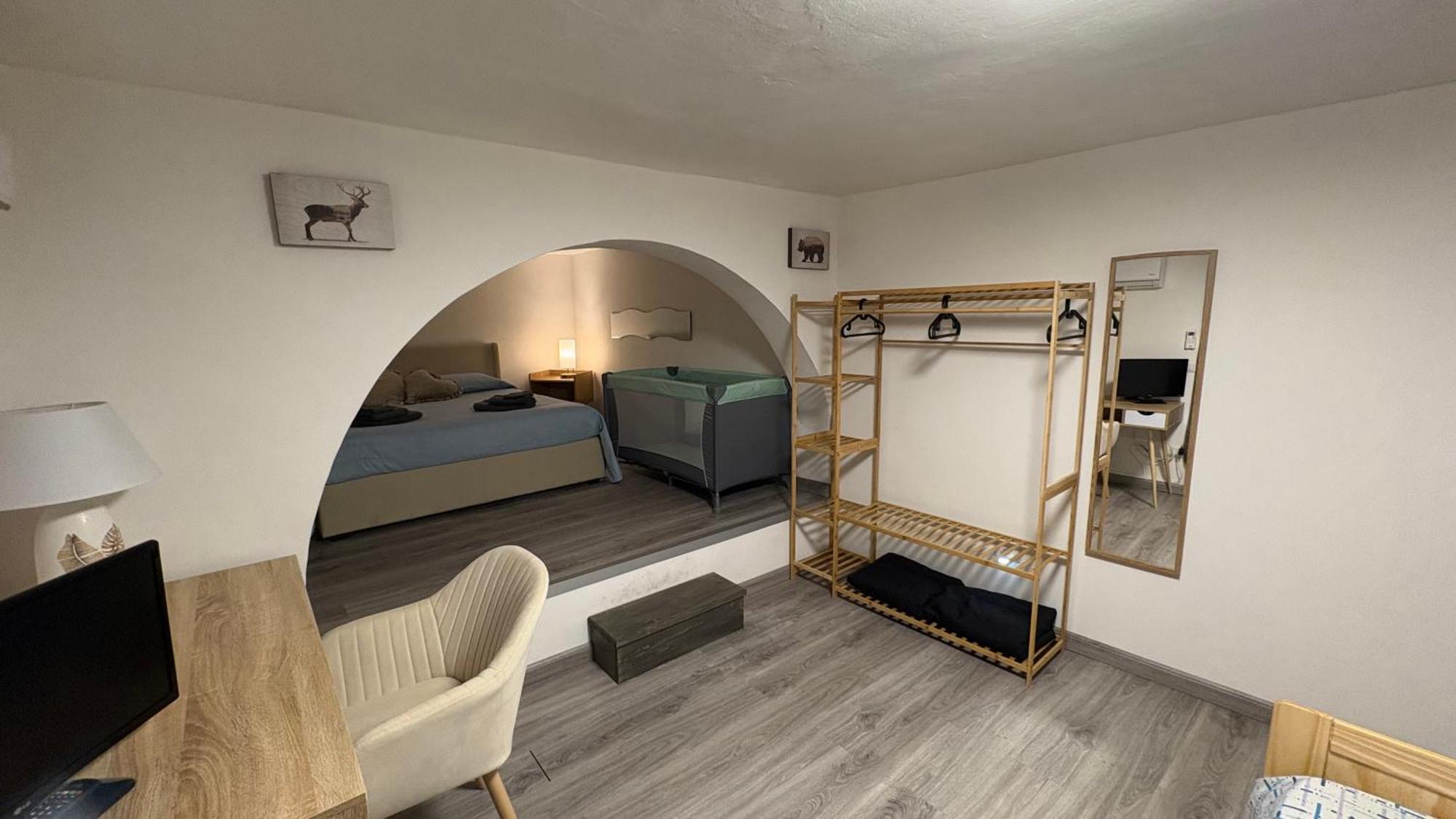 Sweet Home Apartment City Center Катания Екстериор снимка